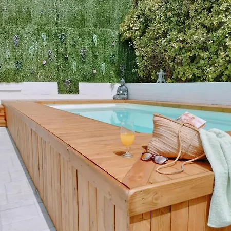 Adelfas Holiday home